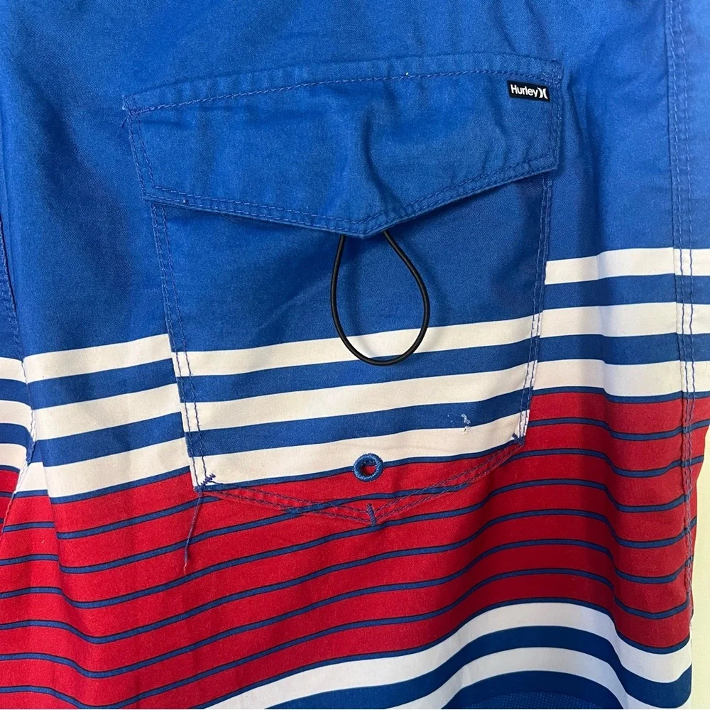 Hurley Mens Board Shorts Blue Red White Striped Gradient Swim Trunks Size 36